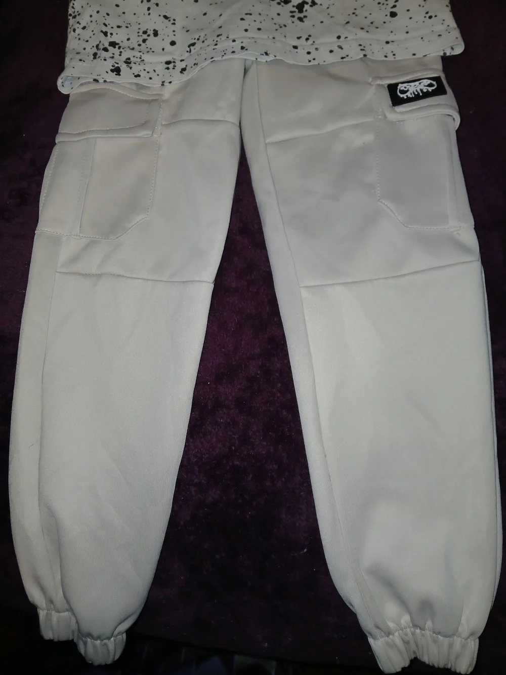 Puma White Splatter Logo Tee and White Jogger Set - Picture 3 of 7